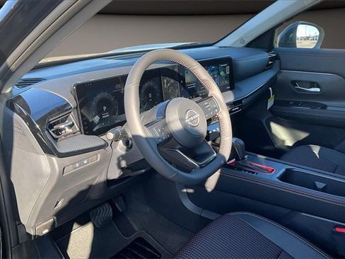 New 2026 Nissan Kicks SR w/ SR Premium Package image 7