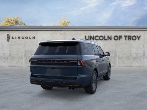 New 2025 Lincoln Navigator Reserve image 8