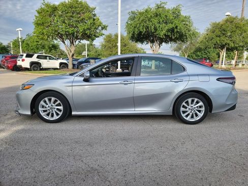 Used 2023 Toyota Camry LE w/ Convenience Package FWD image 7