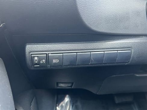 Certified 2021 Toyota Corolla SE w/ Carpet Mat Package (TMS) image 26