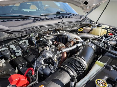 Used 2022 Ford F350 Platinum image 23