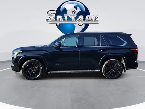 Used 2024 Toyota Sequoia SR5 w/ SR5 Premium Package image 5