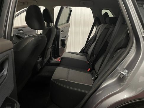 Used 2023 Nissan Rogue SV FWD image 36