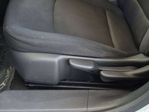 Used 2021 Chevrolet Malibu LS FWD image 22