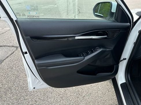 Used 2024 Kia Seltos EX AWD/4WD image 10
