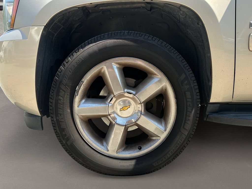 Used 2007 Chevrolet Tahoe LTZ w/ LTZ Preferred Equipment Group RWD image 10