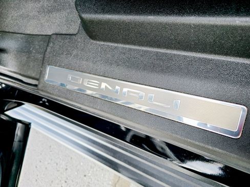 Used 2023 GMC Yukon XL Denali w/ Max Trailering Package image 16