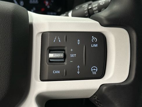 Used 2024 Land Rover Defender 110 S image 26