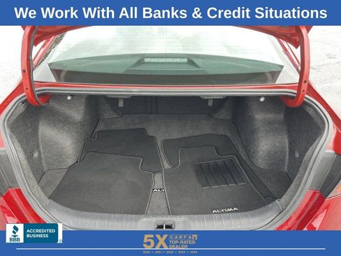 Used 2025 Nissan Altima 2.5 SV image 25