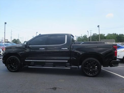 Used 2024 Chevrolet Silverado 1500 High Country w/ Technology Package AWD/4WD image 6