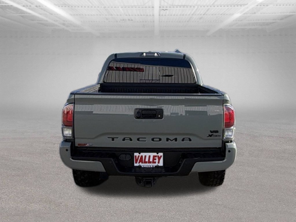 Used 2022 Toyota Tacoma TRD Sport w/ Technology Package RWD image 11