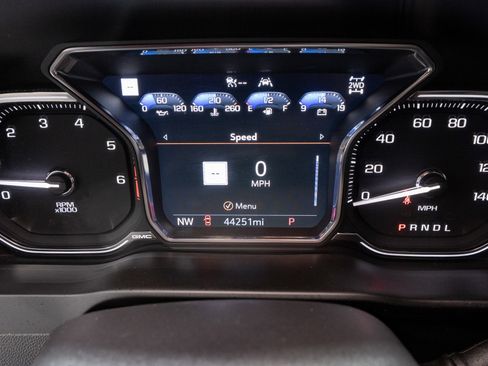 Used 2021 GMC Sierra 1500 Denali w/ Driver Alert Package II image 31