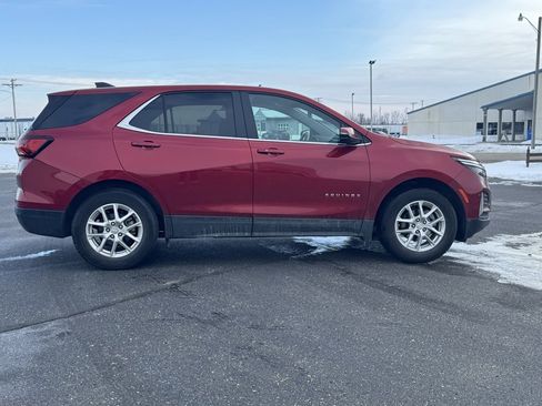 Used 2023 Chevrolet Equinox LT image 6