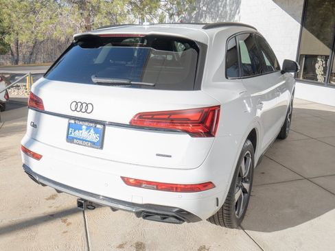 Used 2023 Audi Q5 2.0T Prestige w/ Prestige Package image 6