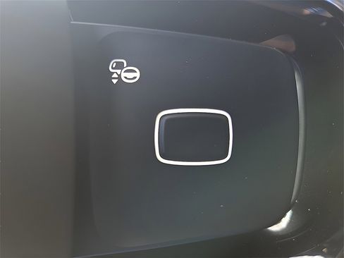 New 2025 Lincoln Navigator L Reserve w/ Jet Appearance Package image 16