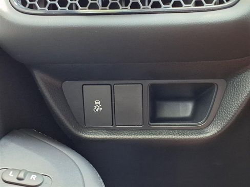 Used 2026 Honda HR-V LX image 7