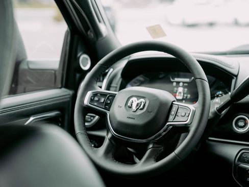 Used 2025 RAM 3500 Laramie image 12