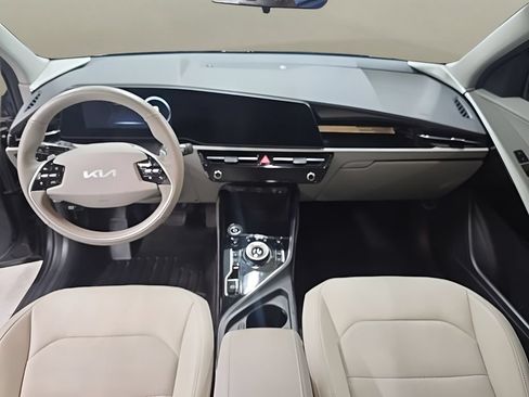 Used 2023 Kia Niro Wind w/ Wind Preserve Package FWD image 28