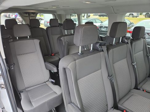 Used 2023 Ford Transit 350 XLT image 39