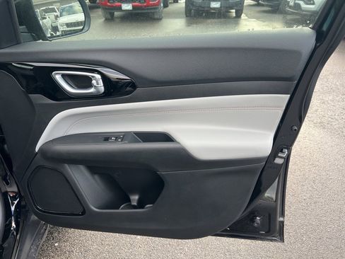 New 2026 Jeep Compass Limited image 10