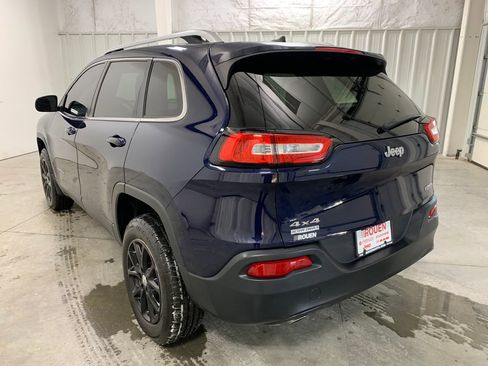 Used 2014 Jeep Cherokee Latitude w/ Cold Weather Group image 5