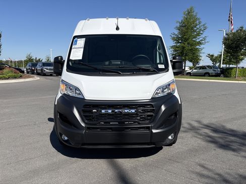 Used 2025 RAM ProMaster 1500 w/ Convenience Group FWD image 3