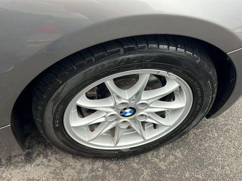 Used 2004 BMW Z4 2.5i image 13
