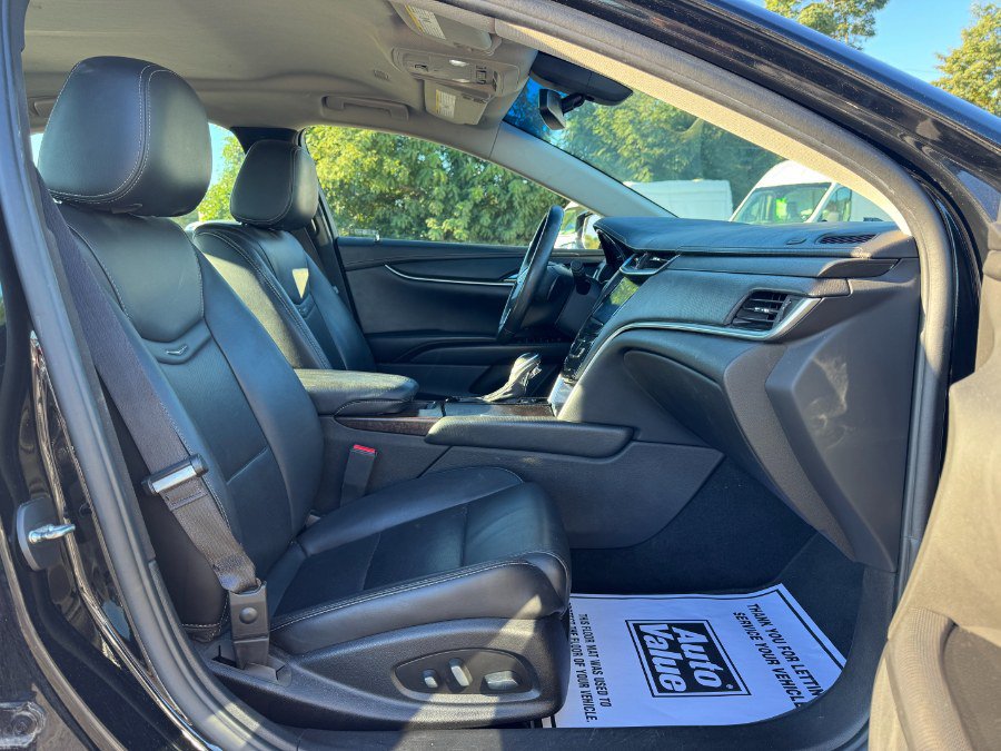 Used 2018 Cadillac XTS FWD image 18