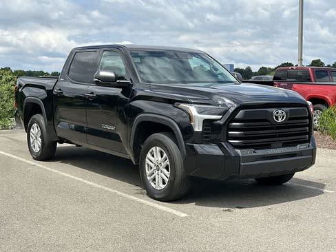 Used 2023 Toyota Tundra SR5 w/ SR5 Premium Package AWD/4WD image 20