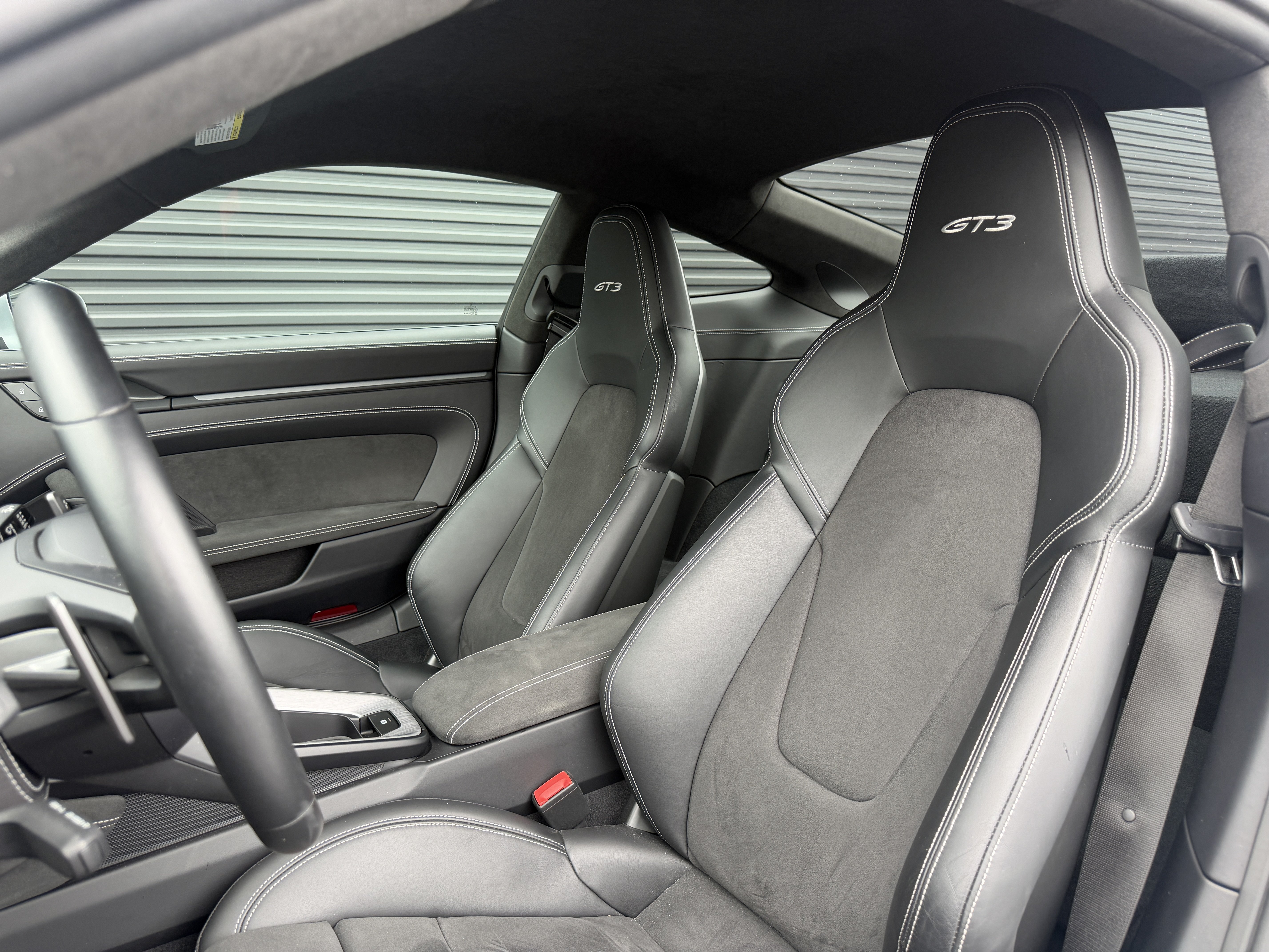 Used 2022 Porsche 911 GT3 RWD image 5