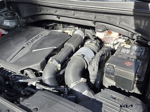 Certified 2022 Kia Sorento SX Prestige w/ Rust Color Package image 22