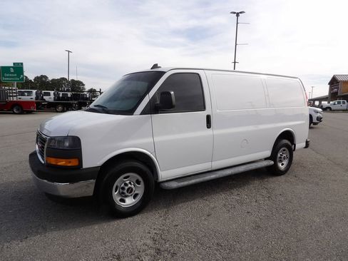 Used 2020 GMC Savana 2500 w/ Driver Convenience Package image 3