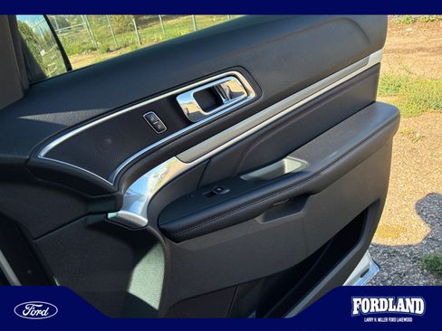 Used 2018 Ford Explorer Sport w/ Equipment Group 401A AWD/4WD image 16