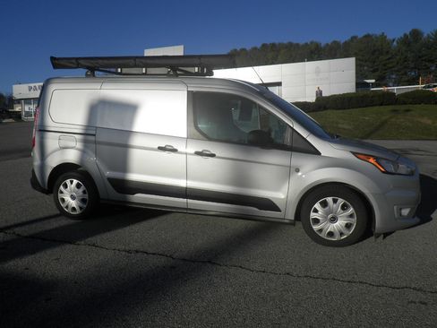 Used 2020 Ford Transit Connect XLT image 8
