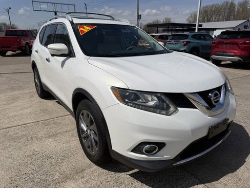 Used 2014 Nissan Rogue SL w/ SL Premium Package image 3