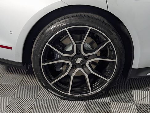 New 2026 Porsche Taycan image 13