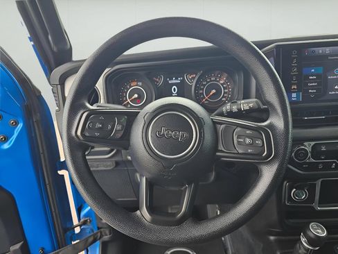 Used 2024 Jeep Wrangler Sport AWD/4WD image 12