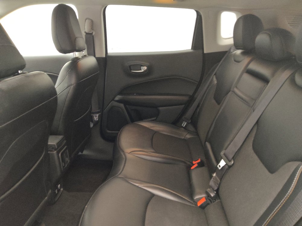 Used 2019 Jeep Compass Latitude AWD/4WD image 18