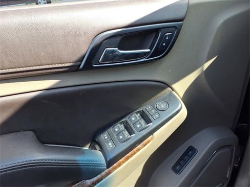 Used 2015 Chevrolet Tahoe LTZ image 17