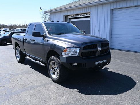 Used 2017 RAM 1500 Express w/ Express Value Package image 25