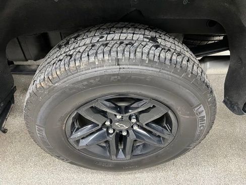 Used 2021 Chevrolet Silverado 1500 LT Trail Boss image 16