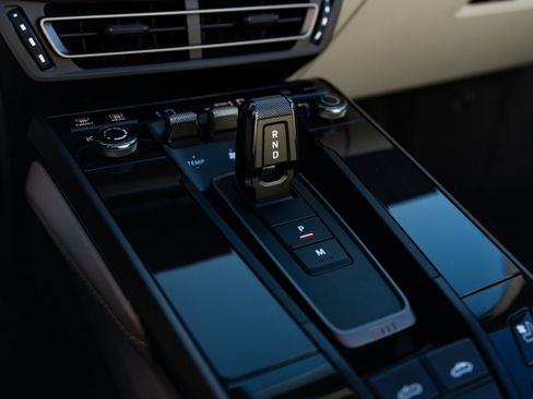 Used 2020 Porsche 911 Carrera 4S image 48