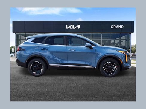 New 2026 Kia Sportage EX AWD/4WD image 1