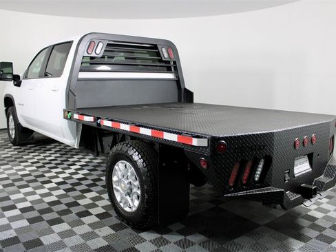 Used 2023 Chevrolet Silverado 3500 LT w/ Convenience Package image 6