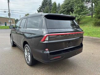 Used 2025 Lincoln Navigator Reserve AWD/4WD video 2