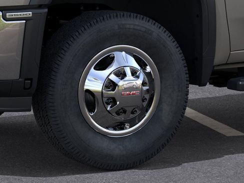 New 2026 GMC Sierra 3500 SLE image 9