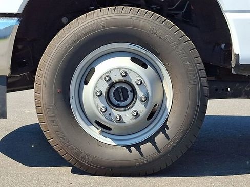 Certified 2026 Ford F350 XLT AWD/4WD image 8