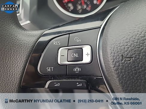 Used 2021 Volkswagen Tiguan S image 3