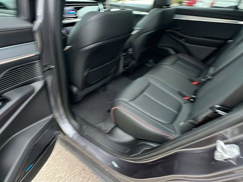 Used 2024 Jeep Wagoneer Launch Edition image 23