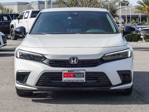 Used 2024 Honda Civic Sport image 2